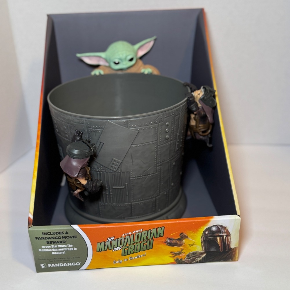 Star Wars Mandalorian And Grogu Walmart Exclusive Popcorn Bucket‎ New in Box